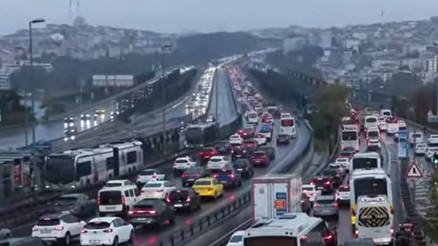 İstanbulda trafik yoğunluğu Yüzde 80e ulaştı
