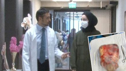 Karnındaki şişliği gaz sandı, hastaneye gitti 5 kiloluk kist çıktı Karnındaki şişliği gaz sandı, hastaneye gitti 5 kiloluk kist çıktı