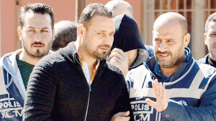 Son dakika... Sahte diploma çetesi davasında 5 sanık hakkında tahliye kararı Son dakika... Sahte diploma çetesi davasında 5 sanık hakkında tahliye kararı