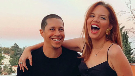 Taciz yüzünden diziden kovulan ünlü oyuncuya karısı sahip çıktı... Onu suçlayan rol arkadaşına seslendi: Kocamı işinden ettin... Tanıdığım en berbat insansın