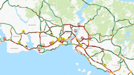İstanbulda trafik durma noktasına geldi Yoğunluk yüzde 80e ulaştı