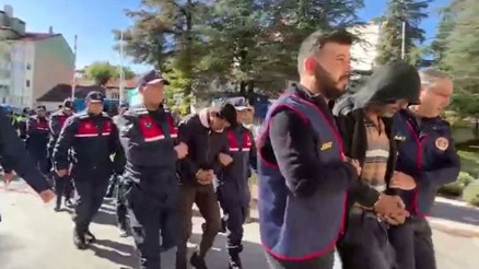 Gündüzleri çobanlık, geceleri hırsızlık yapıyorlardı 9 tutuklama Gündüzleri çobanlık, geceleri hırsızlık yapıyorlardı 9 tutuklama