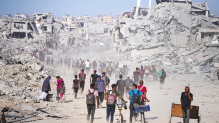 Gazze enkaz olsa da evim… Filistinliler toprağına dönüyor
