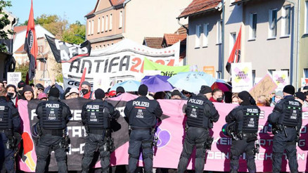 AfDyi protesto ettiler