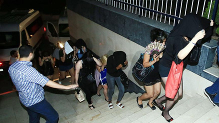 İstanbulda fuhuş operasyonu: 16 şüpheli tutuklandı