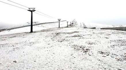Bazı illere mevsimin ilk karı yağdı