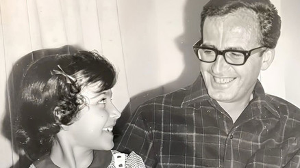 Ünlü sanatçıdan duygulandıran paylaşım... İyi ki tek kızınız olmuşum