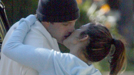 Boşandıktan sonra flört oyununa başladılar... Çekiliyorum sana doğru... İstesek de ayrılamayız Boşandıktan sonra flört oyununa başladılar... Çekiliyorum sana doğru... İstesek de ayrılamayız