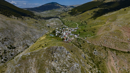 Teknoloji yok, gürültü yok: Dağların arasında bir yaşam Teknoloji yok, gürültü yok: Dağların arasında bir yaşam