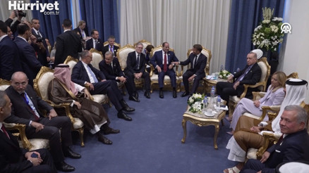 Cumhurbaşkanı Erdoğan ‘Barış için Şarm El-Şeyh Zirvesi’ kapsamında liderlerle görüştü Cumhurbaşkanı Erdoğan ‘Barış için Şarm El-Şeyh Zirvesi’ kapsamında liderlerle görüştü