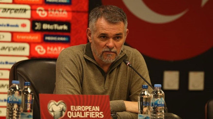 Willy Sagnol: Türkiye güçlü bir takım