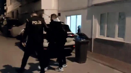 Bursa merkezli DEAŞ operasyonu: 10 gözaltı Bursa merkezli DEAŞ operasyonu: 10 gözaltı