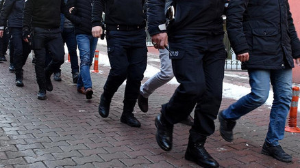 Bursa merkezli 6 ilde suç örgütlerine ve silah ticaretine yönelik operasyonlarda 16 zanlı tutuklandı