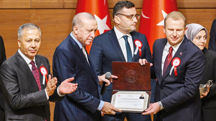 İdarecilere: Kibirden uzak durun İdarecilere: Kibirden uzak durun