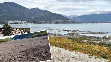 Türkiyenin 4üncü büyük gölü ikiye bölündü Bu denlisini ilk defa gördüm Türkiyenin 4üncü büyük gölü ikiye bölündü Bu denlisini ilk defa gördüm