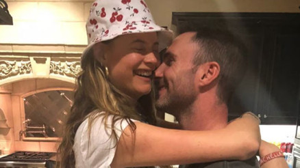 İhaneti affetti bir de çocuk doğurdu... O benim kocamdır... İsterse sever, isterse aldatır İhaneti affetti bir de çocuk doğurdu... O benim kocamdır... İsterse sever, isterse aldatır