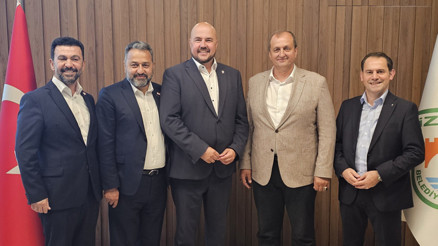 Berlin’den Türkiye’ye kardeşlik köprüsü Berlin’den Türkiye’ye kardeşlik köprüsü