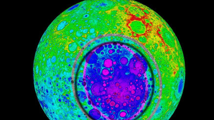 Şaşırtan keşif: Ay’ı şekillendiren darbe kuzeyden gelmiş