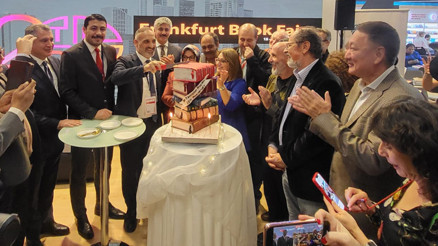 TEDA’ya Frankfurt’ta yaş günü kutlaması