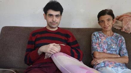 3 yıl sonra evden çıkan Barış Sağlık sorunumdan dolayı böyle değilim dedi 3 yıl sonra evden çıkan Barış Sağlık sorunumdan dolayı böyle değilim dedi