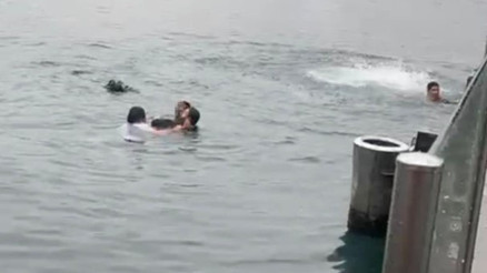 Kadıköyde 4 engelli birey denize düştü 1i öldü, 3ü kurtarıldı