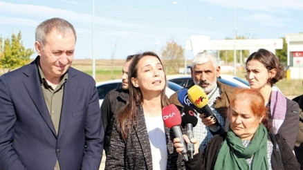 DEM Parti’den Demirtaş ziyareti DEM Parti’den Demirtaş ziyareti