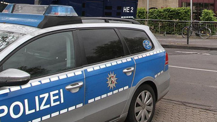 Almanyada spor lisesine aşırı sağcı saldırı