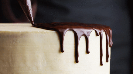 Maharetli eller mutfakta: Evde pasta nasıl yapılır Muzlu rulo pasta tarifi ve püf noktaları Maharetli eller mutfakta: Evde pasta nasıl yapılır Muzlu rulo pasta tarifi ve püf noktaları