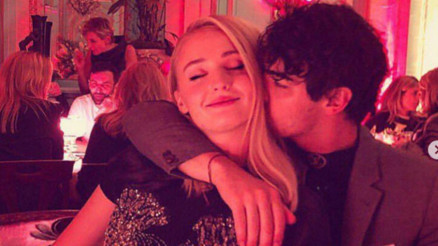 Boşandığı karısı sevgilisinin kollarında... O bir başına kaldı... Yeniden birini sevmek kolay mı