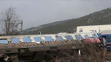 Etiyopyada feci tren kazası.... Raydan çıkıp başka bir trene çarptı: 15 ölü, 29 yaralı