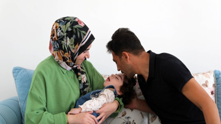 Kızlarının hemşire şiddeti sonucu engelli kaldığını dava açılınca öğrendiler Kızlarının hemşire şiddeti sonucu engelli kaldığını dava açılınca öğrendiler