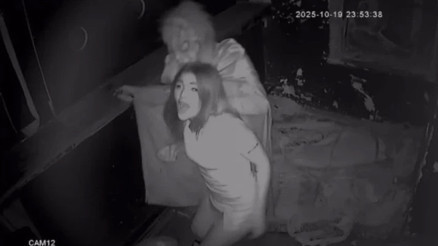 Korku evi personelinden skandal hareket Eğlenmek için giden kadın kabusu yaşadı
