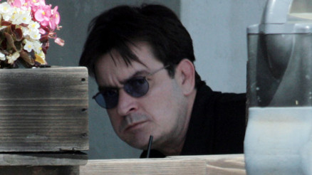 Eski karısına yanlışlıkla 1 milyon dolar vermiş: Şaka yapmıştım, ama o gidip çeki bozdurdu Eski karısına yanlışlıkla 1 milyon dolar vermiş: Şaka yapmıştım, ama o gidip çeki bozdurdu