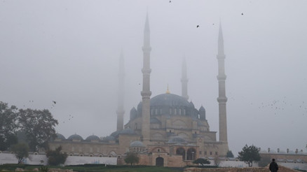Edirne ve Tekirdağda sis etkili oluyor