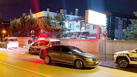 Bıçakla içeri nasıl girebildi… Polis merkezinde cinayet