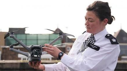 Londra polisi acil durumlar için olay yerine drone gönderecek