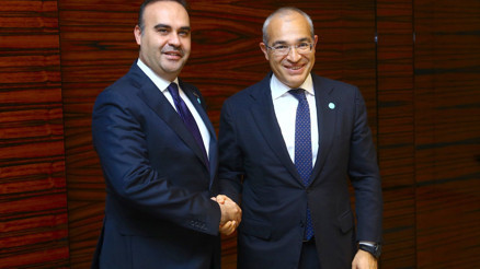 Bakan Kacırdan Baküde diplomasi trafiği