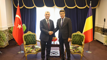 Bakan Bolat, Romanya Yatırım ve Dış Ticaret Ajansı Başkan Vekili Frunzulica ile görüştü