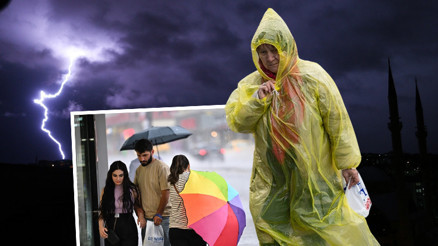 Hava durumu tahminleri il il 26 Ekim 2025-Pazar | Bugün hava nasıl olacak İstanbulda yağmur yağacak mı Meteorolojiden 11 ile son dakika sağanak yağış uyarısı