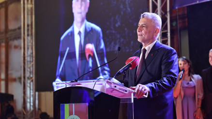 Ticaret Bakanı Bolat, Romanyadaki 29 Ekim Cumhuriyet Bayramı programında konuştu