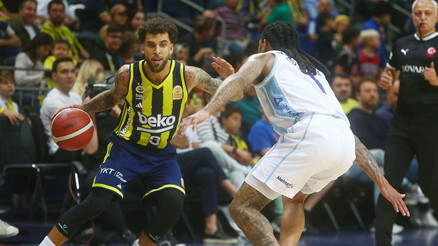 Fenerbahçe Beko evinde Türk Telekomu mağlup etti