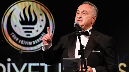 Eğitimi devlet görevi değil millet ödevi olarak görüyoruz