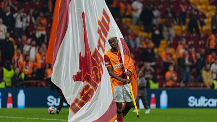 Osimhenden Fenerbahçeye gönderme