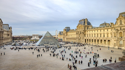 Paris’in yeni merak noktası: Soygunun gerçekleştiği galeriye en yakın yer