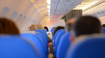 Sanki üzerinde bomba var şakası uçakta panik yarattı: Yolcu uçaktan indirildi