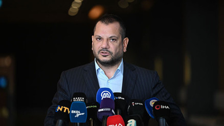 Trabzonspordan açıklama: Bu süreç, Türk futbolunda adaletin yeniden inşası için tarihi bir fırsattır Trabzonspordan açıklama: Bu süreç, Türk futbolunda adaletin yeniden inşası için tarihi bir fırsattır