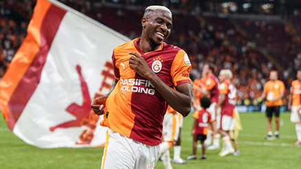 Osimhenden imalı paylaşımlar