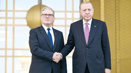 20 Eurofighter için imza atıldı 20 Eurofighter için imza atıldı