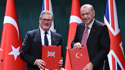 Muazzam anlaşma dünya basınında Yunanistan ve İsraili rahatsız etti... Güç dengesini değiştirecek Muazzam anlaşma dünya basınında Yunanistan ve İsraili rahatsız etti... Güç dengesini değiştirecek