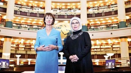 Emine Erdoğan davet etti, Merz’in eşi de geldi